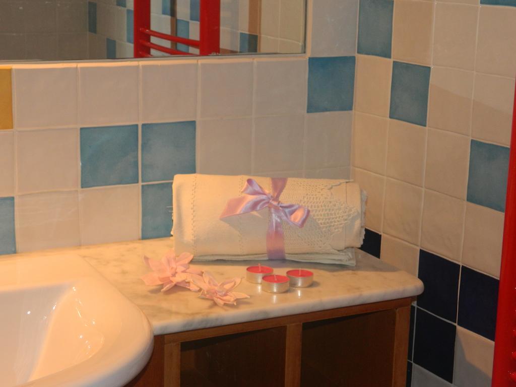 Casa Lungomare Bed and Breakfast Salerno Rum bild